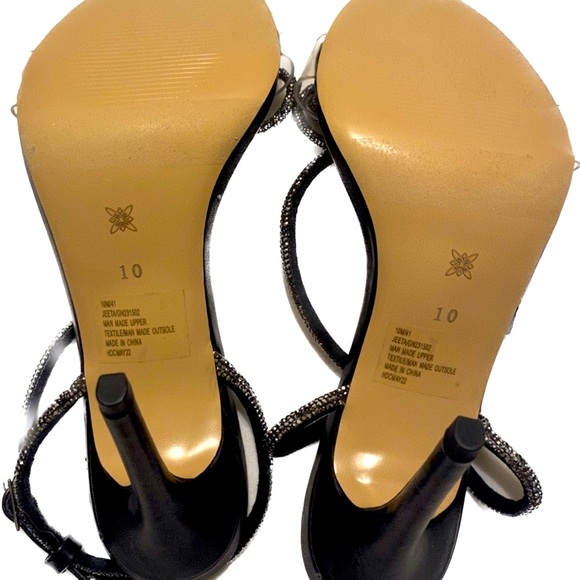 NWOT- BCB GENERATION STRAP HEEL. BLACK & CLEAR W/ DIAMOND STUDDED BOW - Picture 7 of 7